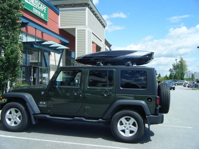 Jeep Wrangler roof rack and cargo box installation Rack Attack