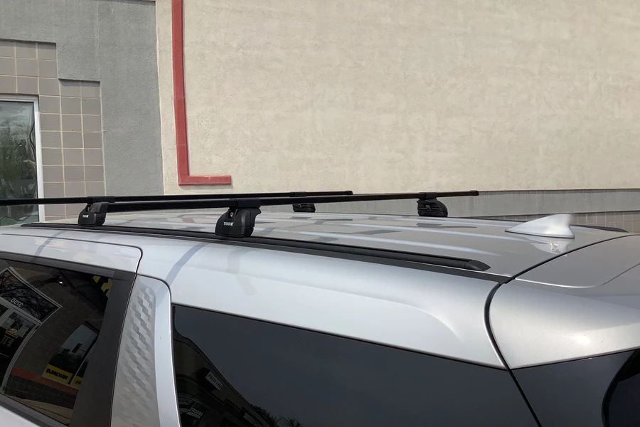Kia Carnival Base Roof Rack Systems installation