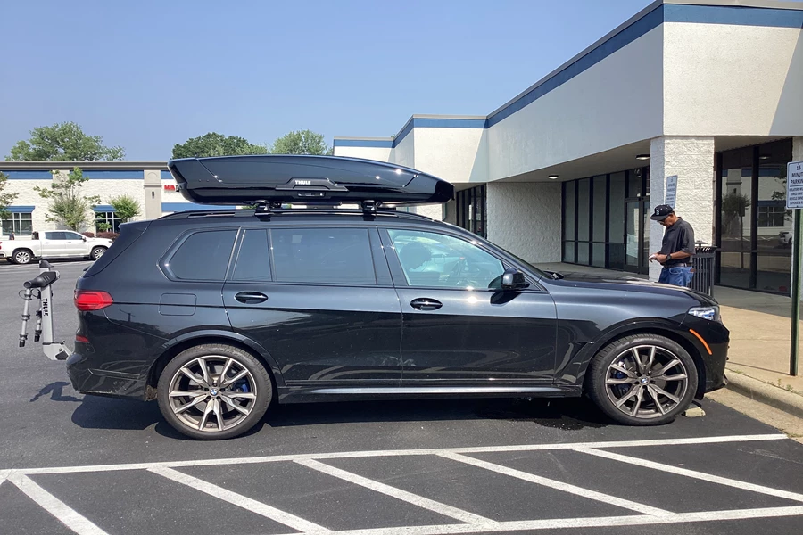BMW X7 Base Roof Rack Systems installation
