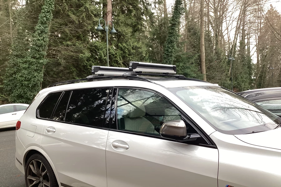BMW X7 Ski & Snowboard Racks installation