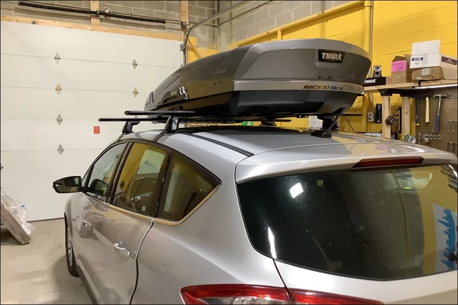 Ford C-Max 5dr Cargo & Luggage Racks installation