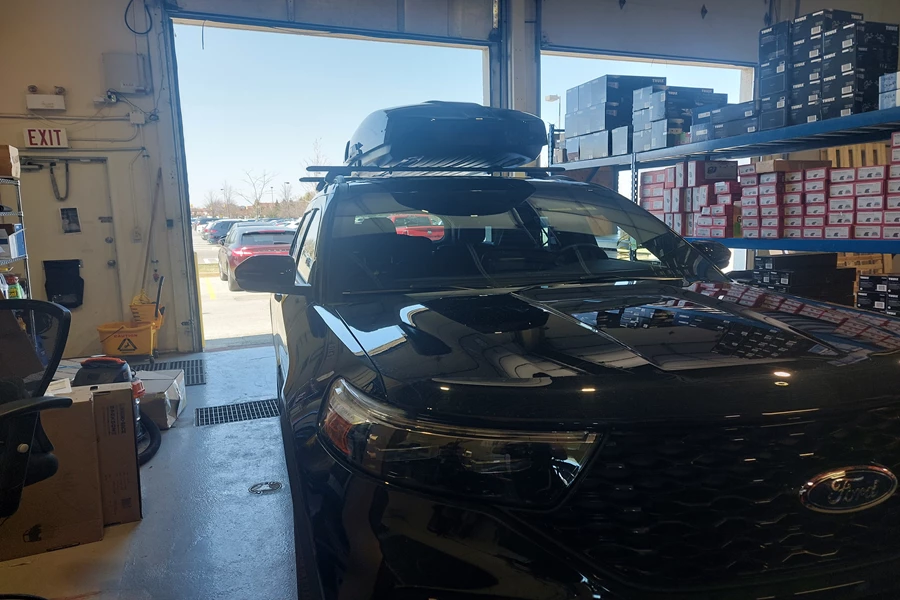 Ford Explorer Cargo & Luggage Racks installation