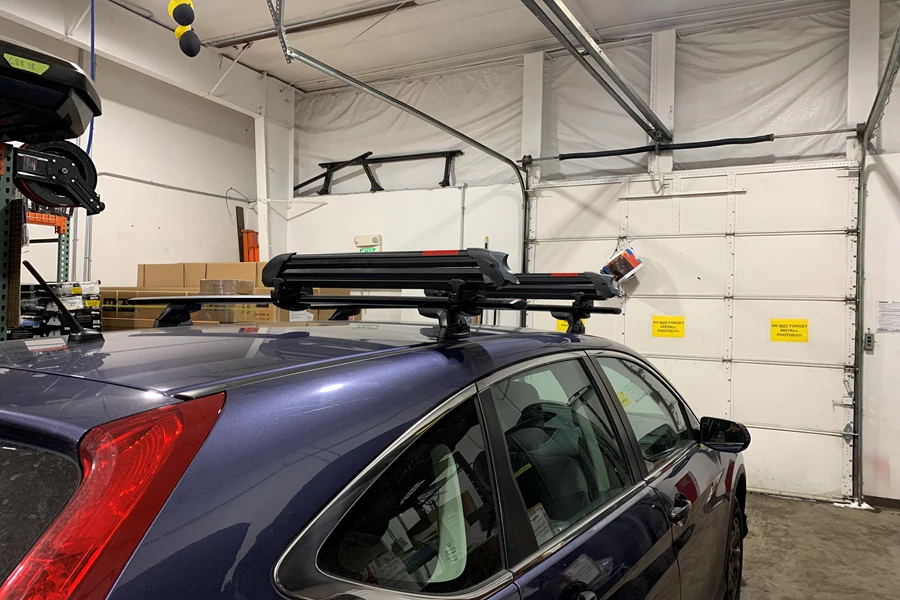 Honda CR-V Ski & Snowboard Racks installation