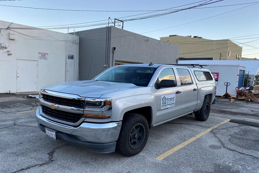 Chevrolet Silverado / HD 4DR Crew Cab Base Roof Rack Systems installation