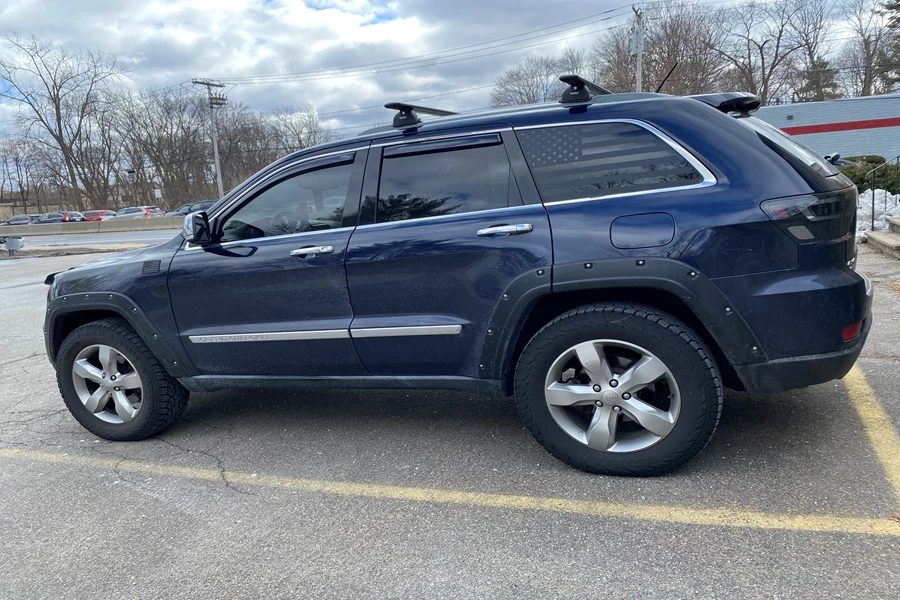 Jeep Grand Cherokee Base Roof Rack Systems installation