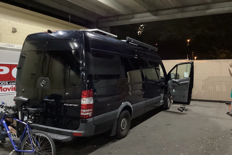 Mercedes-Benz Sprinter Van Camping installation