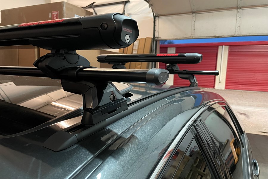 Toyota Avalon Base Roof Rack Systems installation