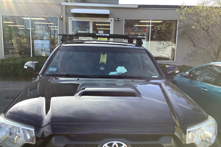 Toyota Tacoma Double/Quad Cab Base Roof Rack Systems installation