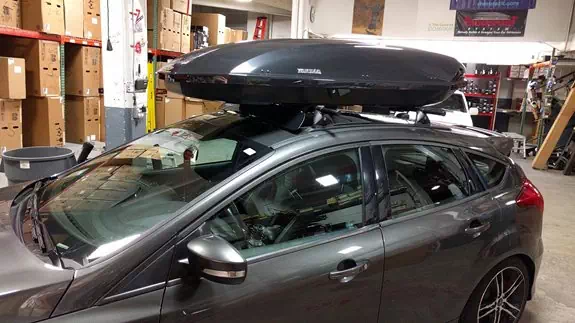 Ford Focus 5DR Base Roof Rack Systems installation