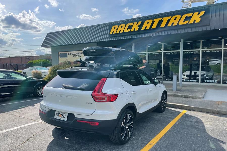 Volvo XC40 Base Roof Rack Systems installation