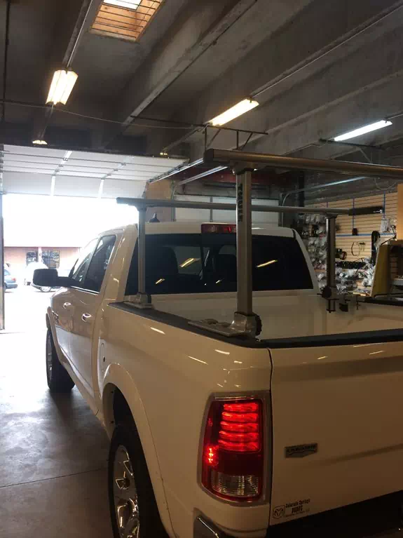 Dodge Ram Pickup 1500 Crew Cab Base Roof Rack Systems installation