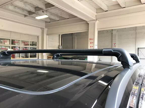 Audi Q7 Base Roof Rack Systems installation